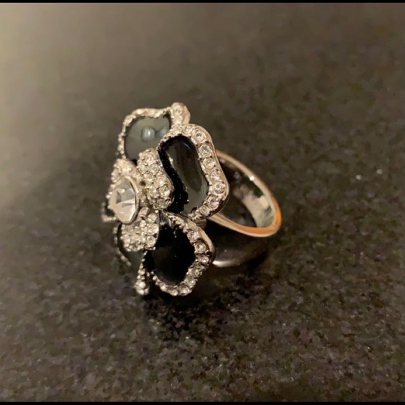 Lia Sophia Black Dahlia Flower Ring - Picture 2 of 3